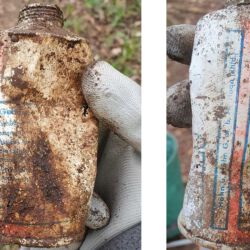 gefunden am 18. Oktober 2020 im Stennweiler Wald
eine Dose der Chemiefirma Höhn & Höhn GmbH aus Haan (Rhld.)
vierstellige PLZ, also auf jeden Fall vor 07/1993, aufgrund des Drucks jedoch eher 1980er