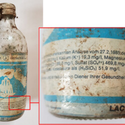 gefunden am 22. Februar 2020<br/>
an der L121 nahe Ortseingang Fürth<br/>
um 1990, letzte Wasseranalyse laut Etikett vom 27.2.1985
